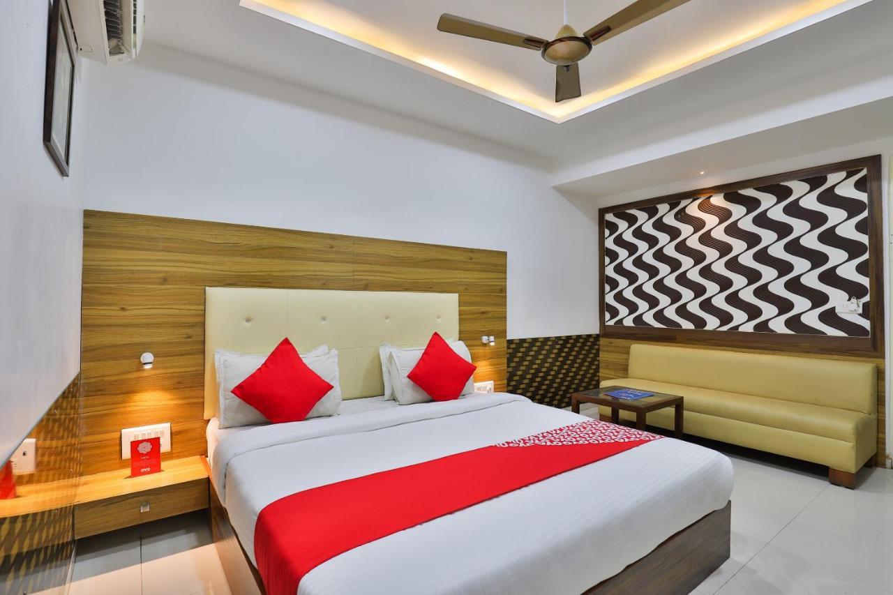 Collection O15862 Hotel The Grand Krishna Gandhinagar Exterior photo